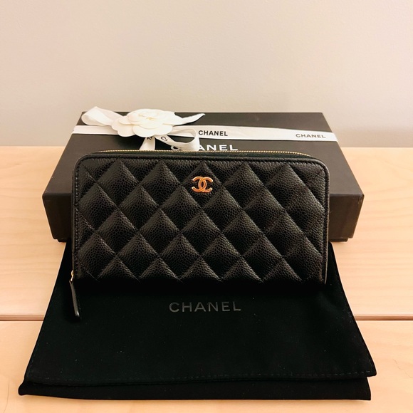 CHANEL Classic Long Zipped Wallet - Picture 1 of 7